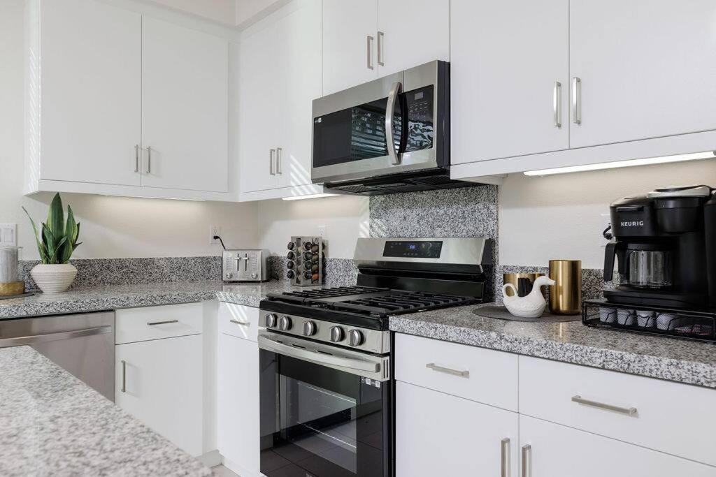 Near Coachella And Stagecoach Palm Springs , Pga Resort Villa ,Golf, Community Pool, Gym La Quinta Eksteriør billede