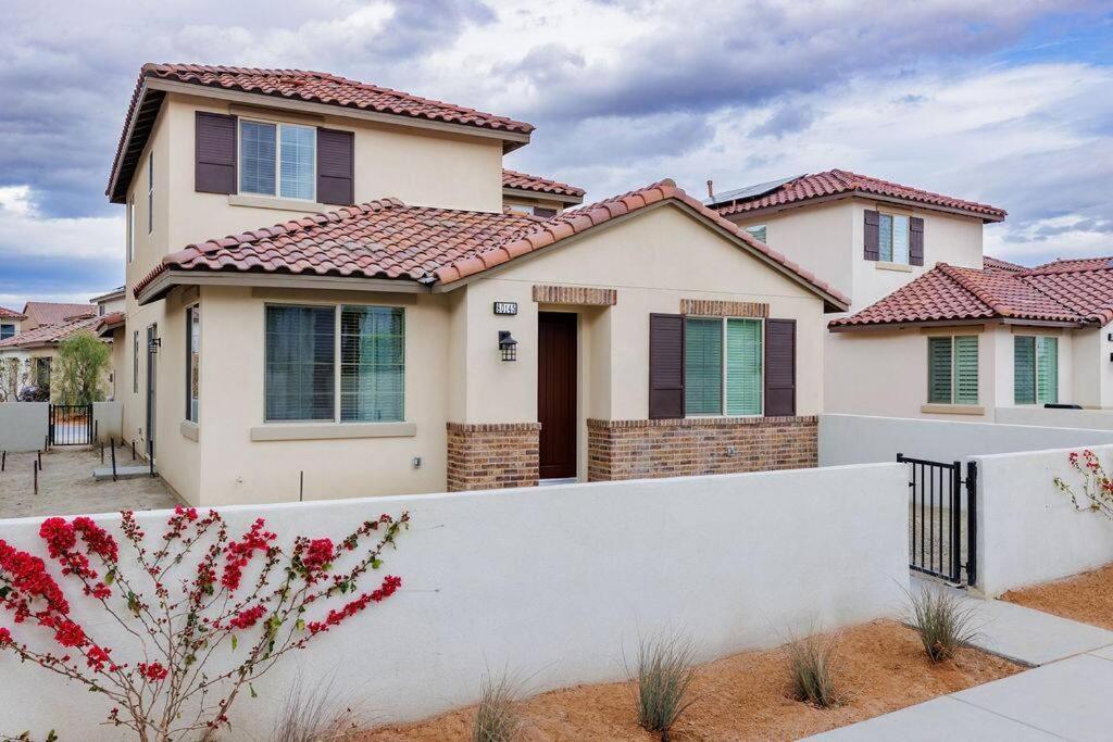 Near Coachella And Stagecoach Palm Springs , Pga Resort Villa ,Golf, Community Pool, Gym La Quinta Eksteriør billede