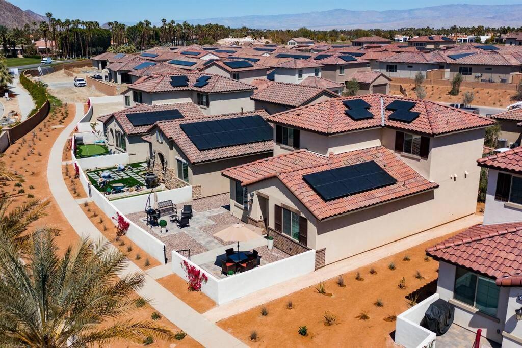 Near Coachella And Stagecoach Palm Springs , Pga Resort Villa ,Golf, Community Pool, Gym La Quinta Eksteriør billede